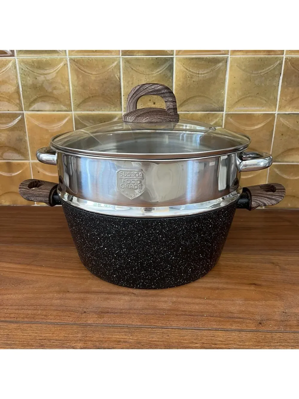Black Speckled Aluminum 5 Quart Casserole w/ Steamer and Lid Bakelite Handles